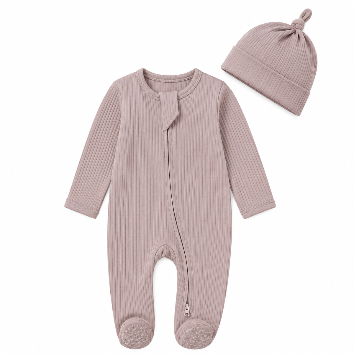 Milo & Mae zip-romper in taupe, met bijpassend mutsje